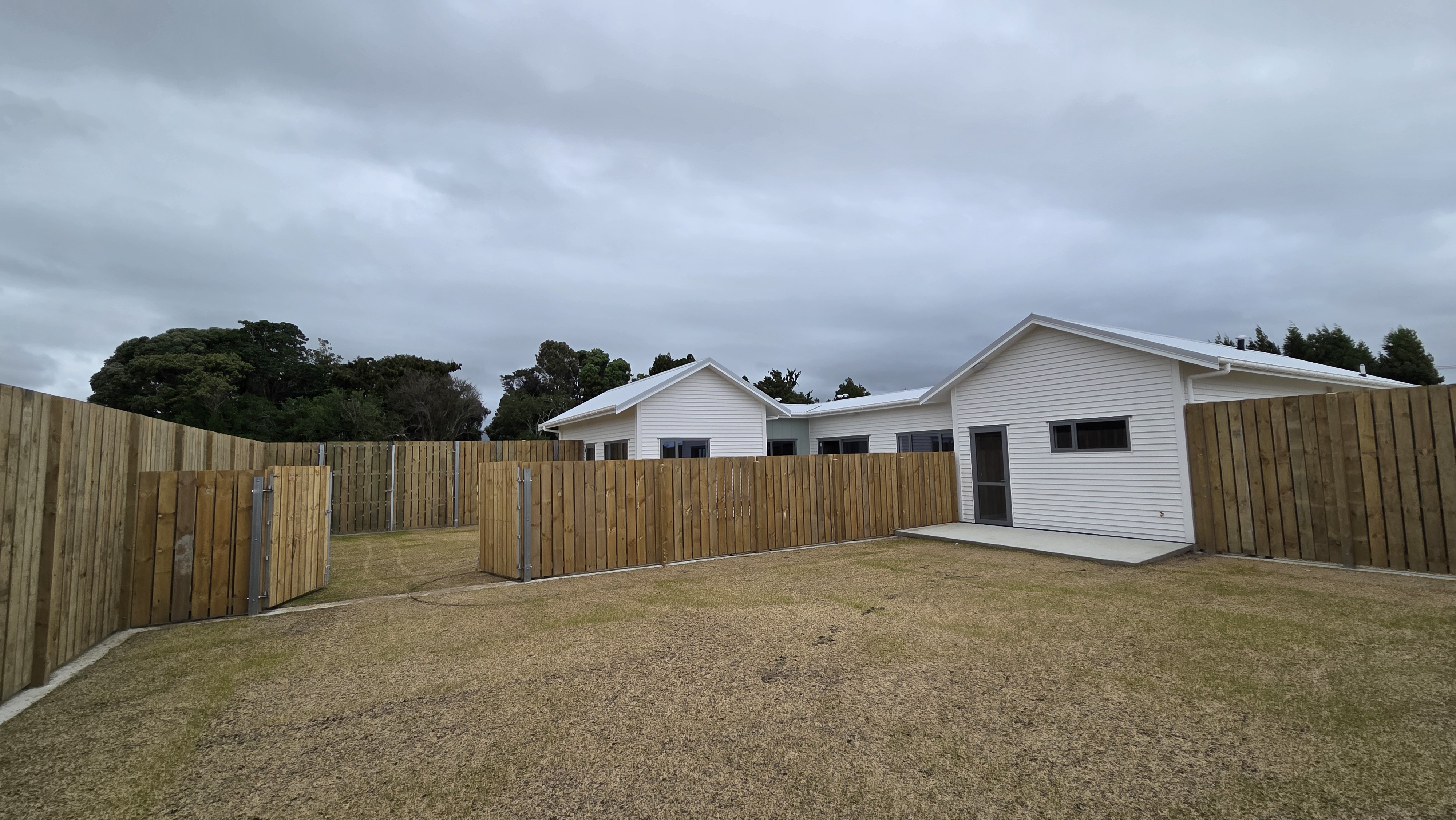 Social housing boundary and access works in Levin